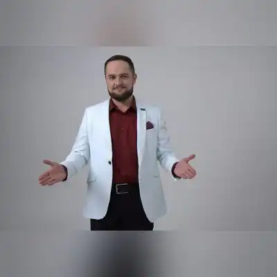 伍明霁